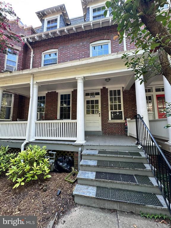 Foto principal - 1748 Lamont St NW