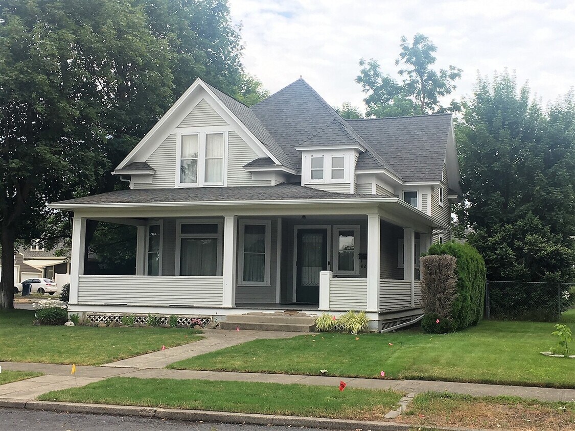 Foto principal - Northwest Area 4 Bedroom 2 Bath Bungalow