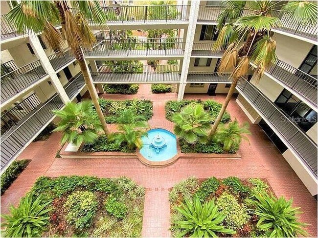 Foto del edificio - 2699 Seville Blvd