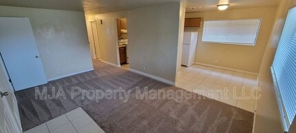 Building Photo - 4642 S Arlington Park Dr