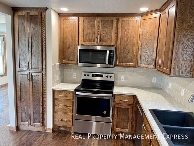 Foto del edificio - 3 Bedroom 1 Bathroom Home For Rent In Sioux Falls