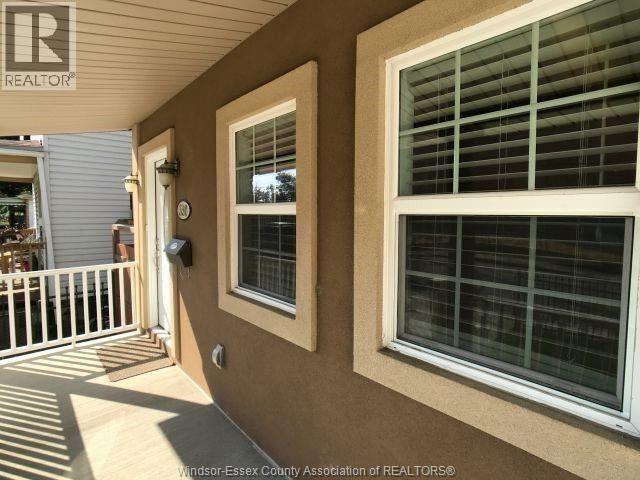 Building Photo - 330 Elliott St W