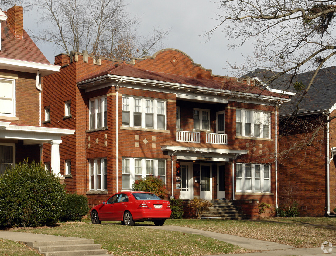 Foto del edificio - Conley Apartments