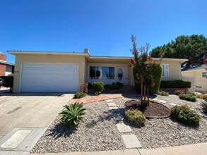 Building Photo - 6129 Mary Ln Dr