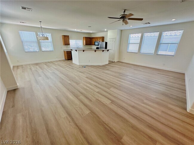 Foto del edificio - 8688 Mesquite Hills St