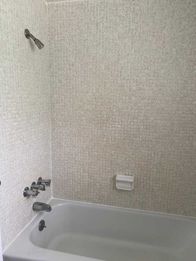 Photo - 700 Layne Blvd Apartment