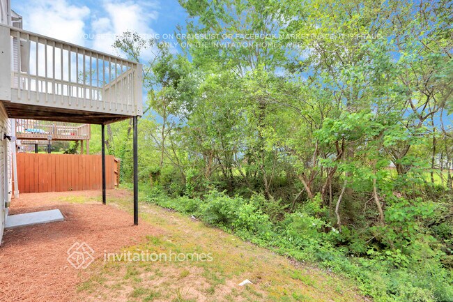 Building Photo - 384 Springbottom Ct SE