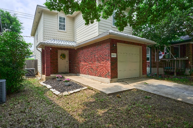Building Photo - 1582 Parkfield Cir