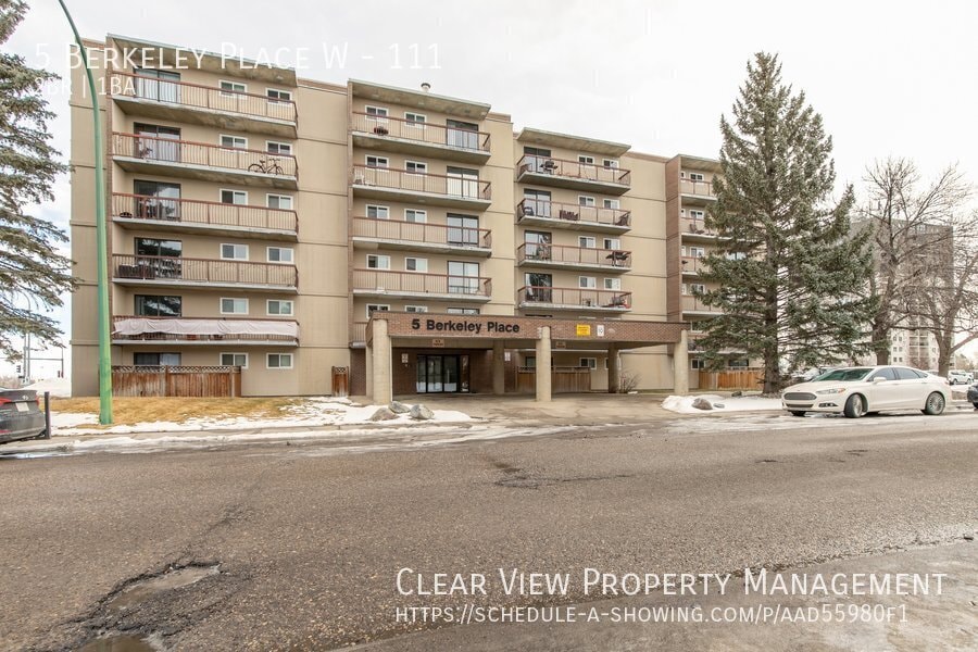 Primary Photo - Renovated two bedroom, one bathroom condo ...