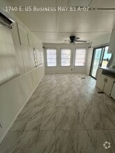 Building Photo - 7 A St