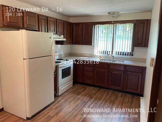 Foto del edificio - 120 Leeward Dr
