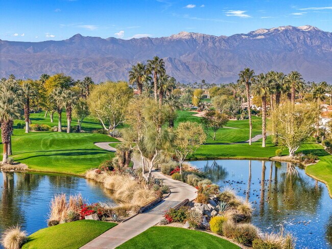 Foto del edificio - 410 Gold Canyon Dr