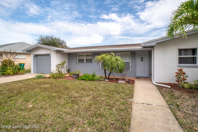 Building Photo - 2157 Barracuda Ave