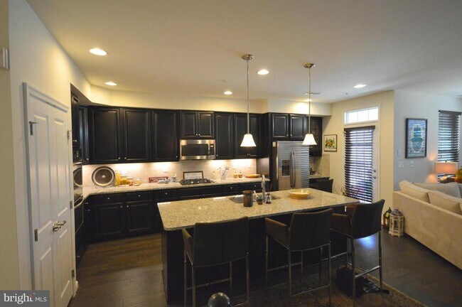 Foto del edificio - 8017 Greenbelt Station Pkwy