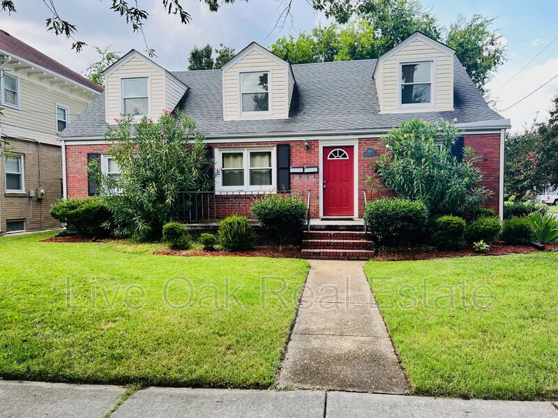 4615 Colonial Ave Unit B, Norfolk, VA 23508 Condo for Rent in Norfolk