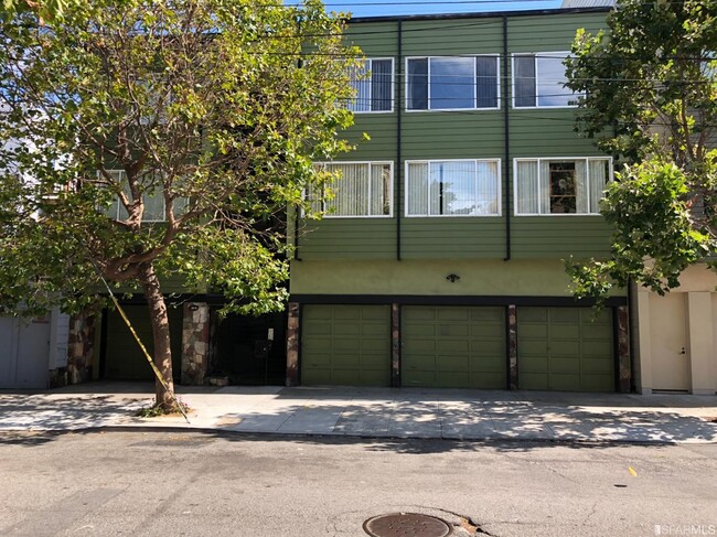 Building Photo - 3075 22nd St