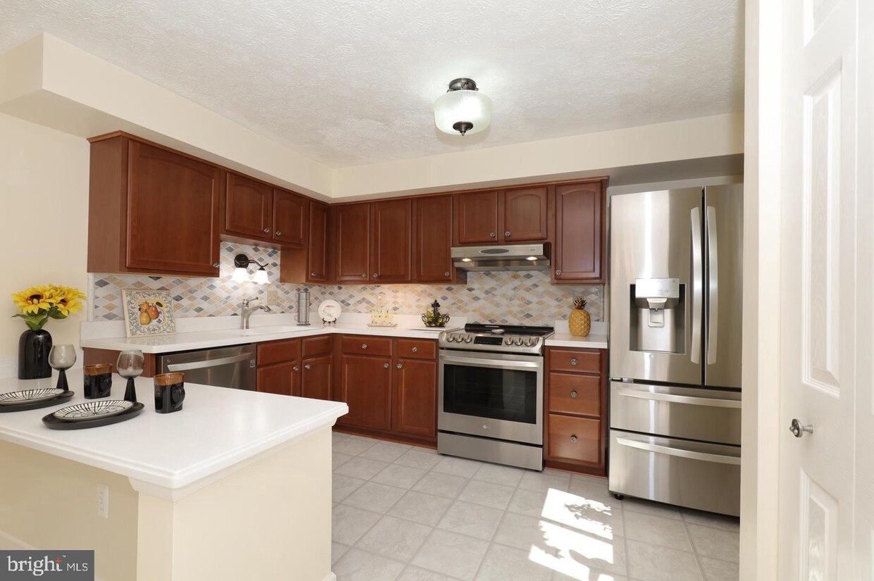 Primary Photo - 3622 Woodhaven Ct