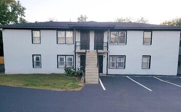 Building Photo - Hampton Avenue Apartments