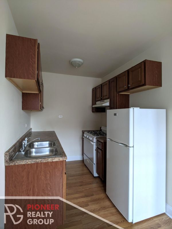 Building Photo - 2600 N Kimball Ave