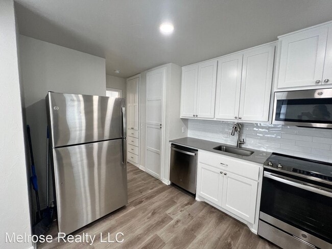 Foto del edificio - 1 br, 1 bath House - 221 NE 26th, Apt A