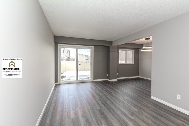 Photo du bâtiment - 116 Centennial Crt NW