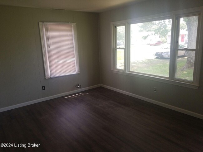 Building Photo - 13213 Ashlawn Dr