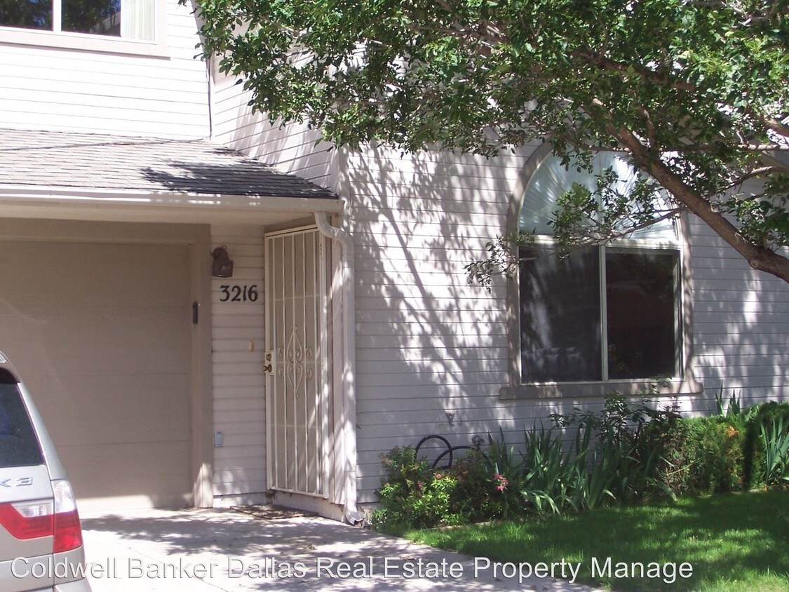Foto principal - 3216 N Kyle Loop