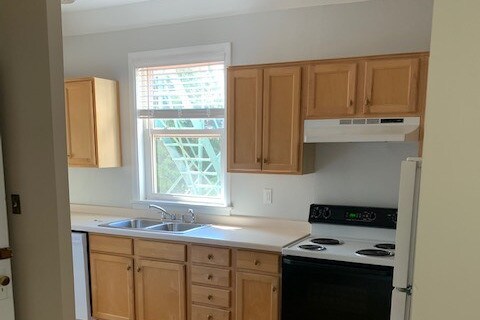 Foto del edificio - 453 E Michigan St