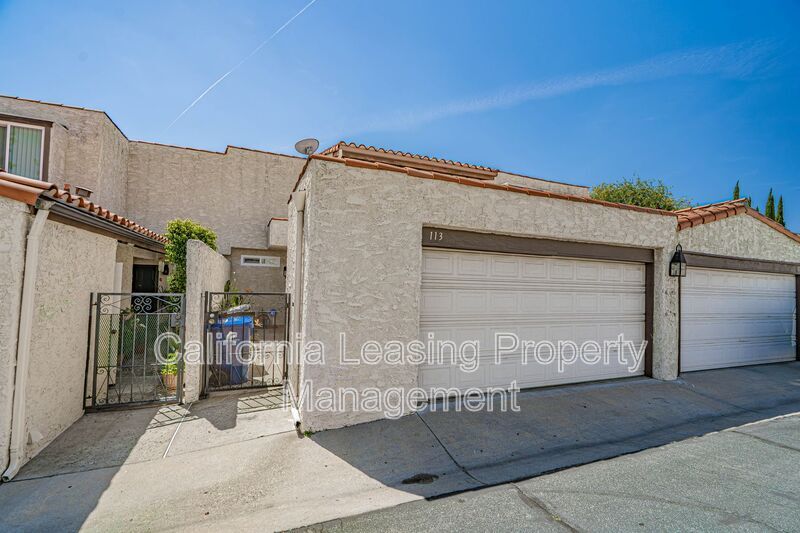 Primary Photo - 9025 Willis Ave