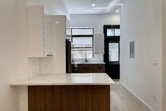 Building Photo - 202 St Nicholas Ave