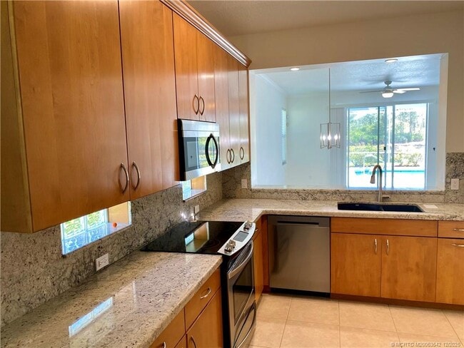 Foto del edificio - 3486 NW Oak Glen Dr