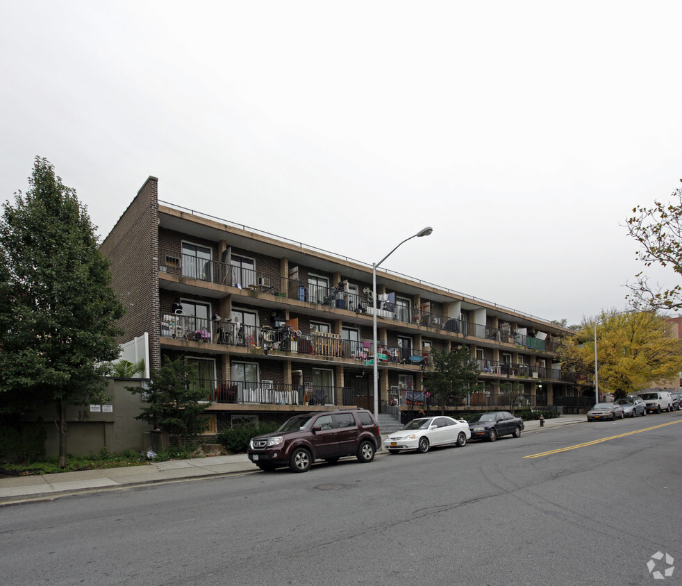 Building Photo - Corona Apartments