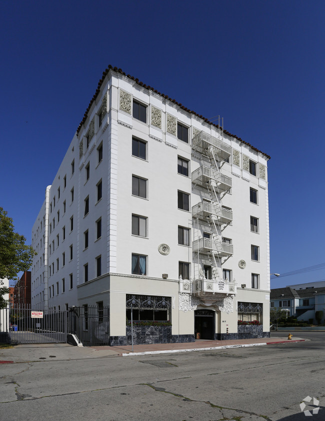 Building Photo - Astor Arms