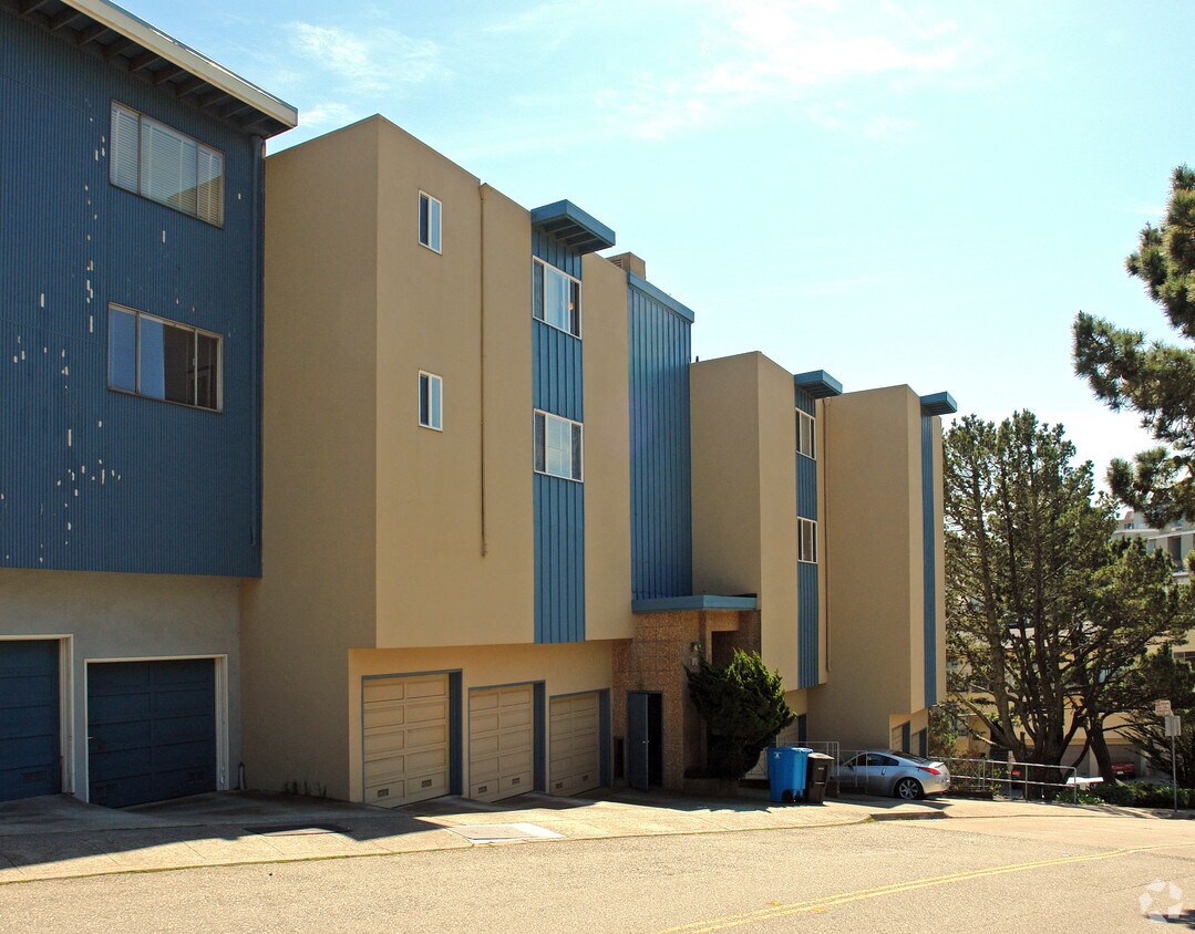 Foto del edificio - 10 Gardenside Dr