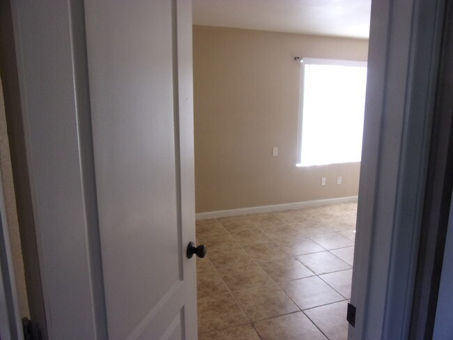 Foto del edificio - 9325 W Desert Inn Rd