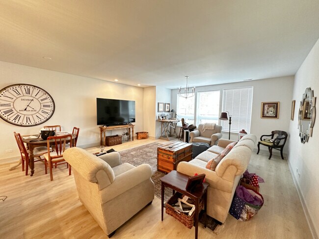 Foto del edificio - 4420 S Prairie Ave