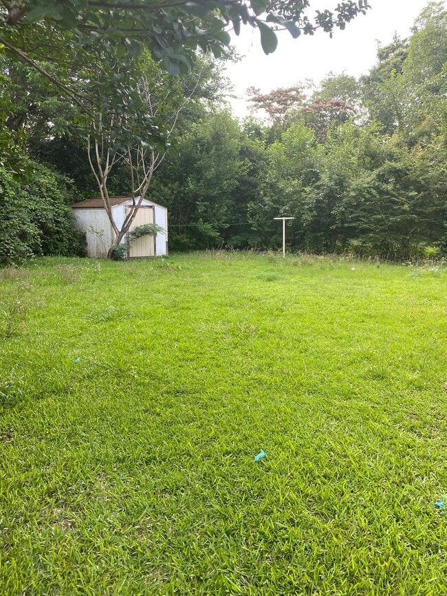 Foto del edificio - 1407 Hyman Ave