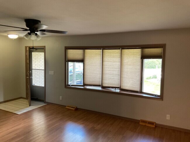 Living room picture window - 419 Peachtree Cir