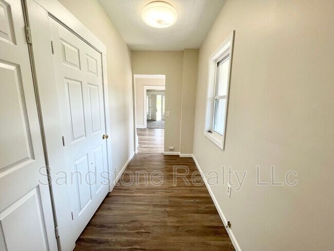Foto del edificio - 2101 E 31st St