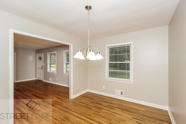 Building Photo - 5180 Flint Hill Rd SW