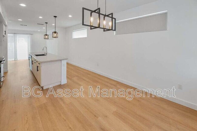 Foto del edificio - 3909 Wattling St