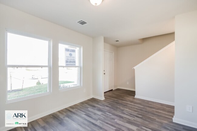 Building Photo - 15520 Briar Forest Dr