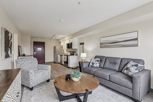 Foto del edificio - Woodland Flats Apartments