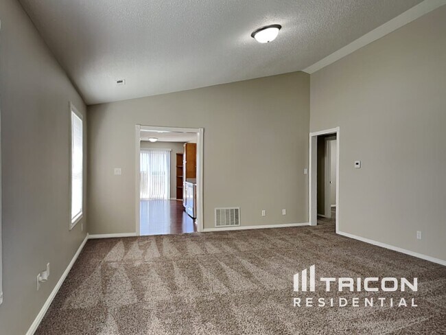 Foto del edificio - 5103 Sandy Forge Dr