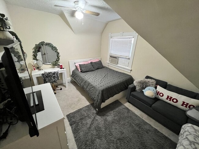 Building Photo - GREAT HOME - A MUST SEE!