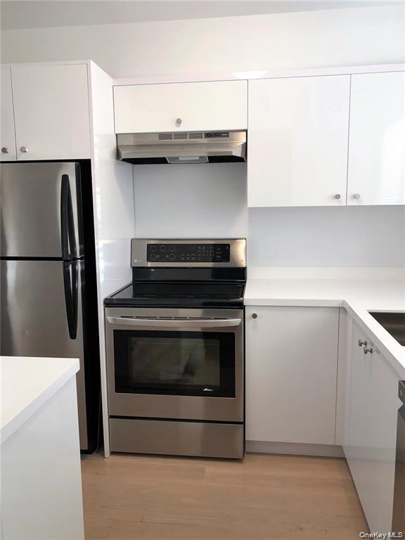 Foto del edificio - 34 Poplar Ln
