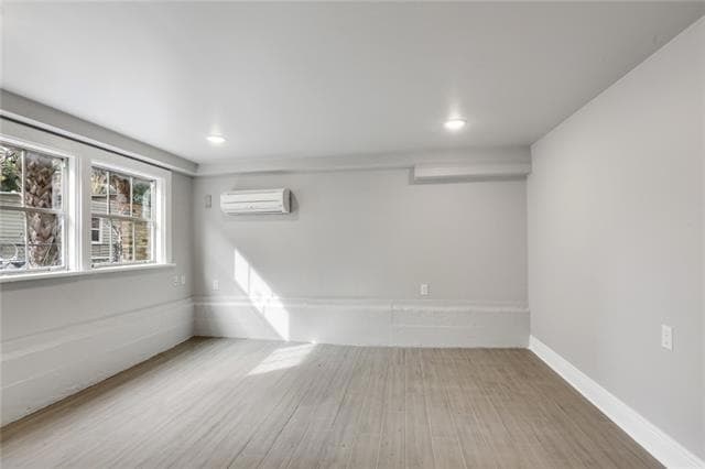 Building Photo - 1428 Broadway St