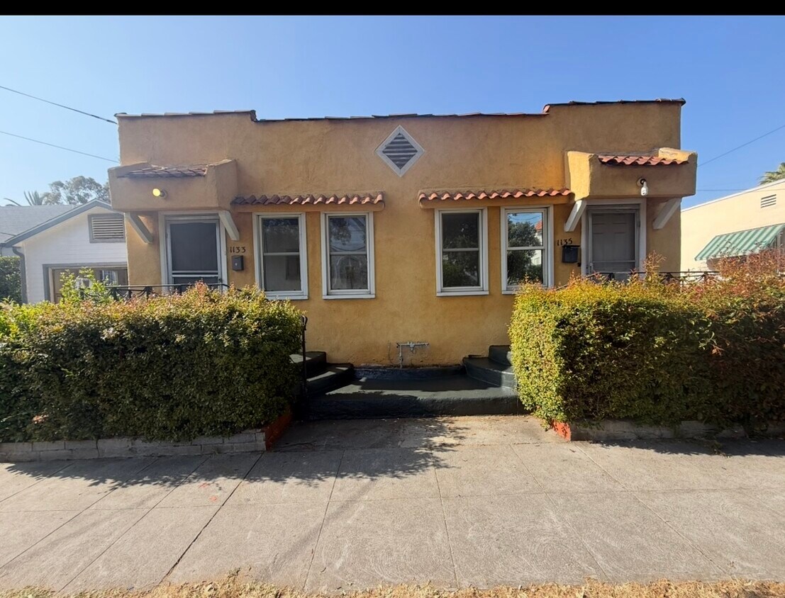 Foto principal - 1133 E Lexington Dr