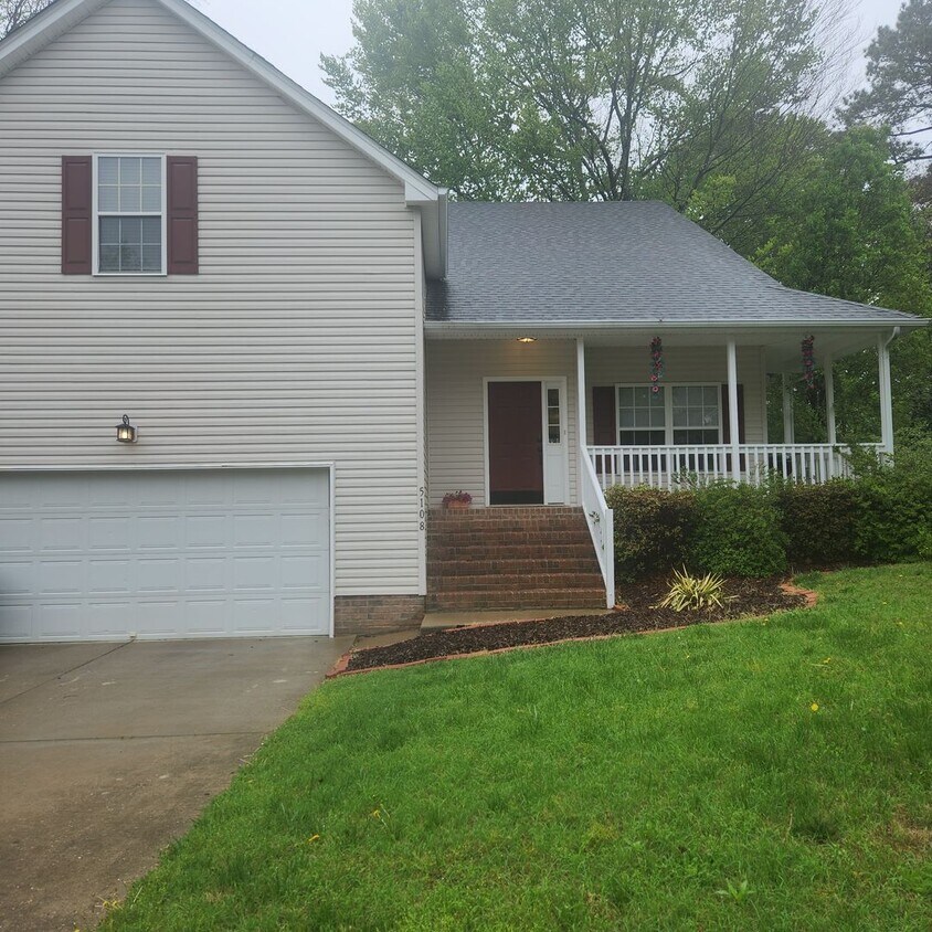 Primary Photo - 5108 Essex Ct