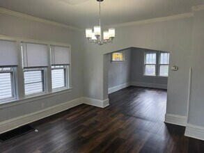 Building Photo - 2146 S Aldrich St